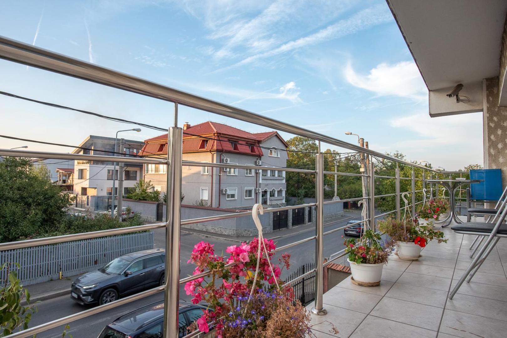 5 Bedrooms Luxury Apartment Villa Bukurešť Exteriér fotografie