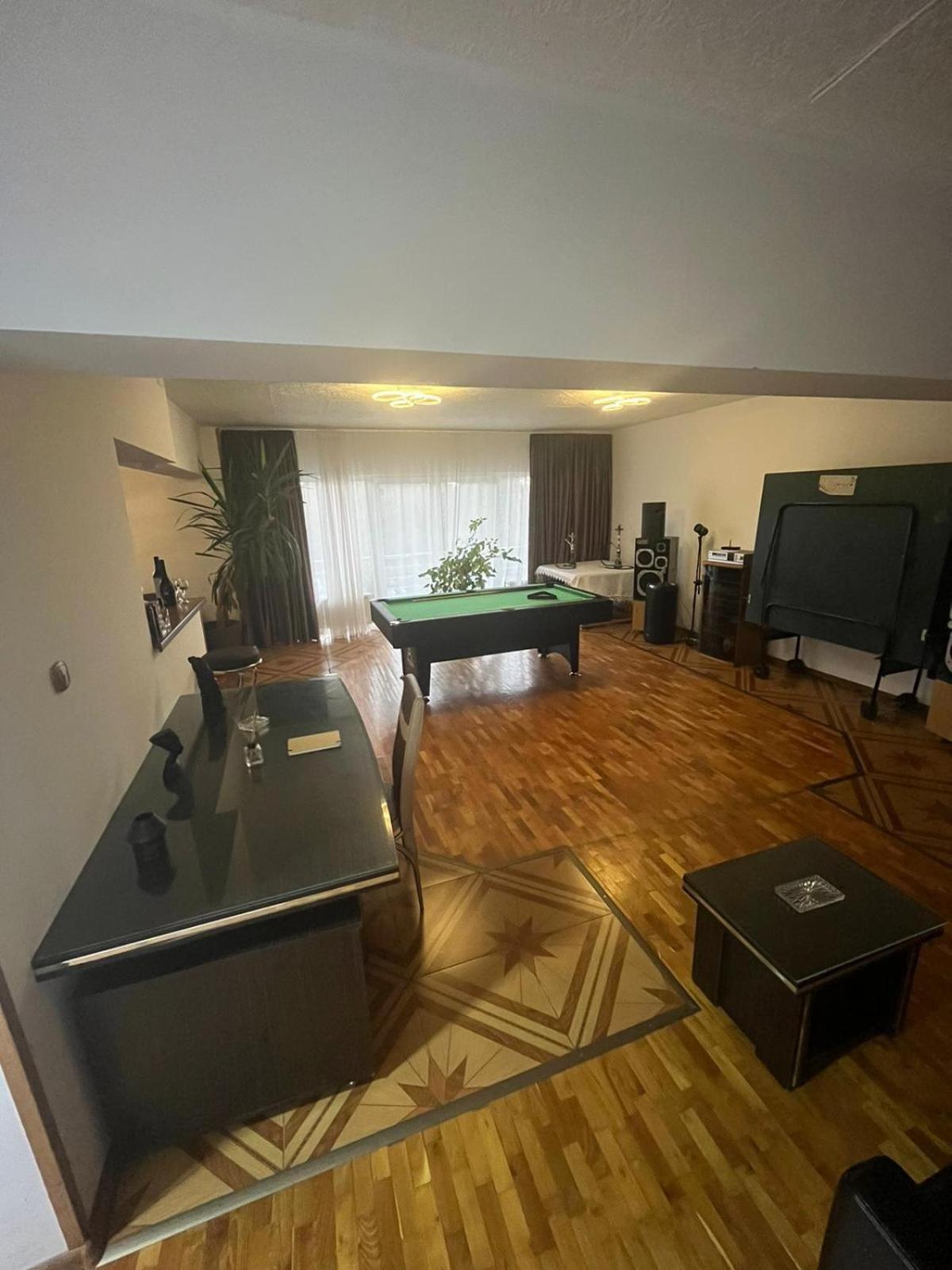 5 Bedrooms Luxury Apartment Villa Bukurešť Exteriér fotografie